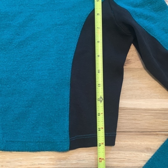 Urban Outfitters Long Sleeve Crewneck Crop Top Black & Teal Women’s XS - Picture 5 of 11